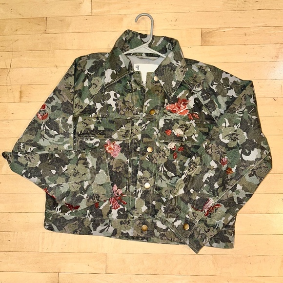 Anthropologie Pilcro Embroidered Jean Jacket Floral/ Camo, Med, PG1493 - Picture 6 of 9